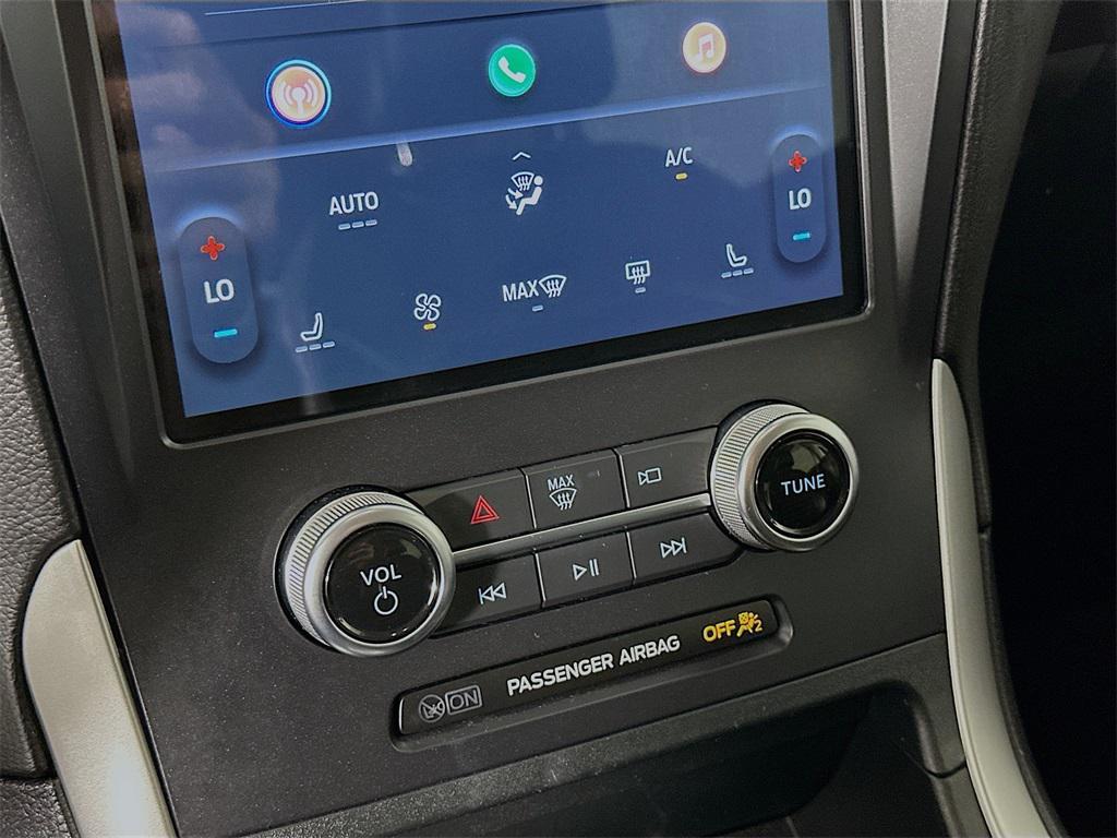 used 2024 Ford Edge car, priced at $23,700