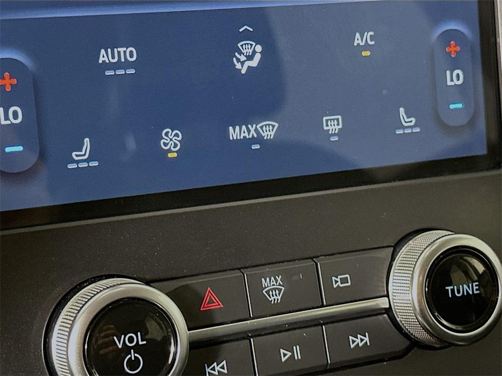 used 2024 Ford Edge car, priced at $23,700