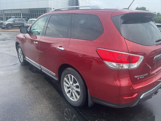 used 2016 Nissan Pathfinder car, priced at $9,550