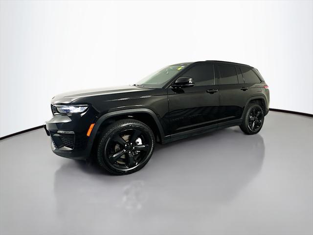 used 2024 Jeep Grand Cherokee car, priced at $38,400