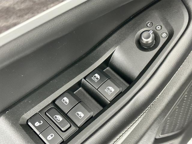 used 2024 Jeep Grand Cherokee car, priced at $38,400