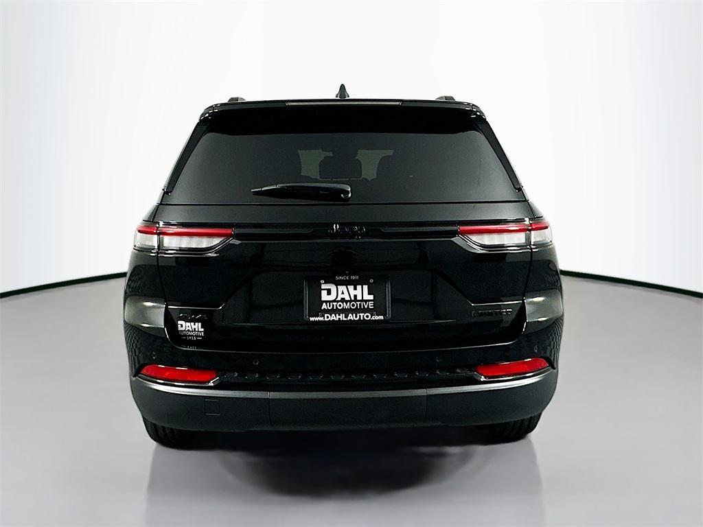 used 2024 Jeep Grand Cherokee car, priced at $34,900