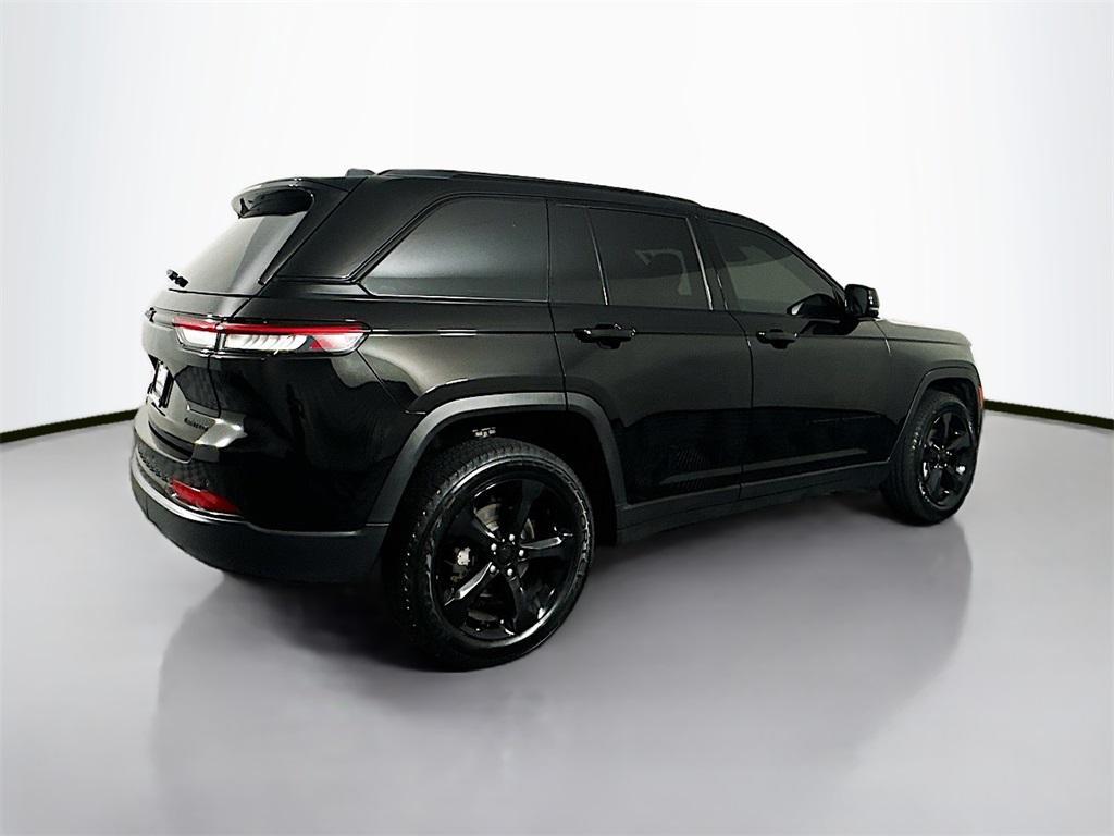used 2024 Jeep Grand Cherokee car, priced at $34,900