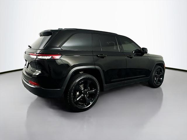 used 2024 Jeep Grand Cherokee car, priced at $38,400