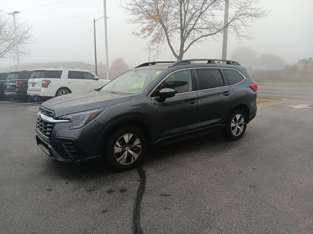 used 2024 Subaru Ascent car, priced at $31,000