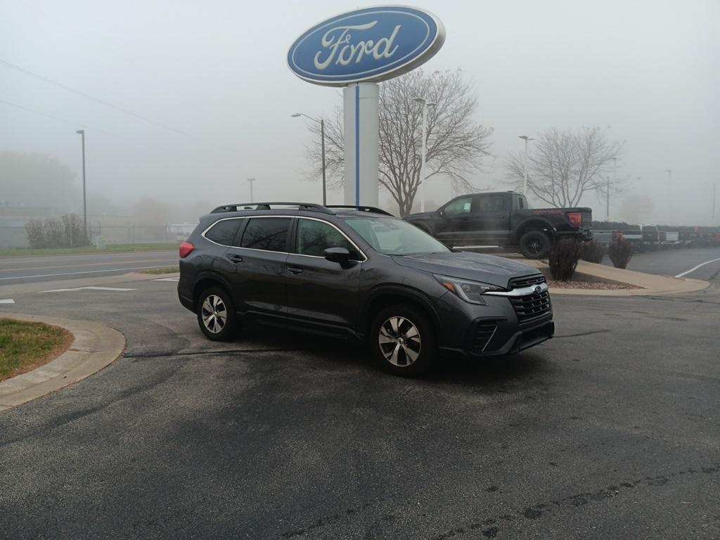 used 2024 Subaru Ascent car, priced at $31,000