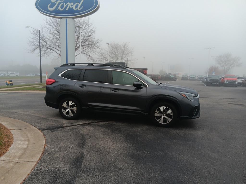 used 2024 Subaru Ascent car, priced at $31,000
