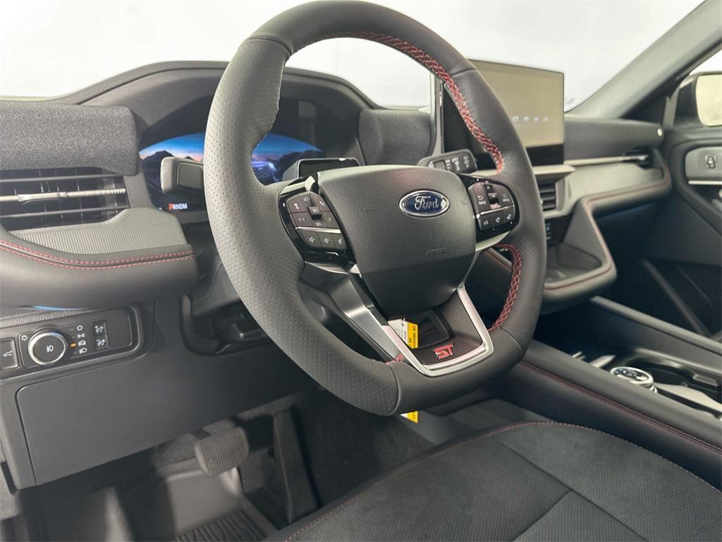 new 2025 Ford Explorer car, priced at $60,800