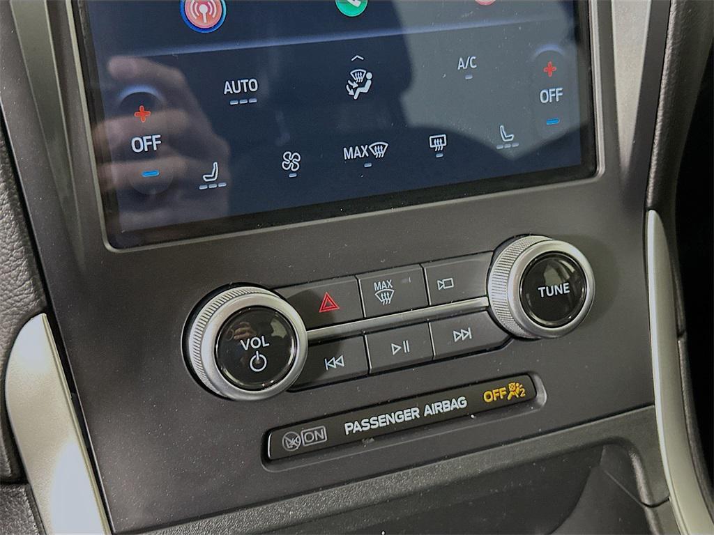 used 2024 Ford Edge car, priced at $24,500