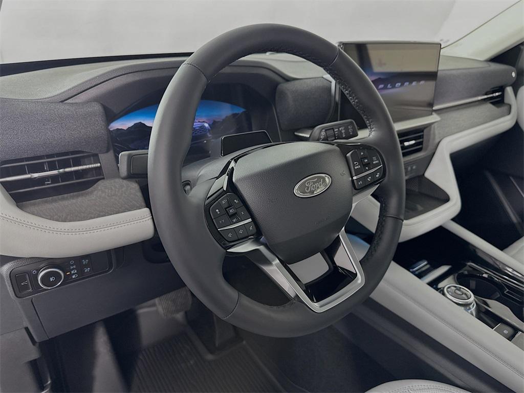 new 2025 Ford Explorer car, priced at $55,500