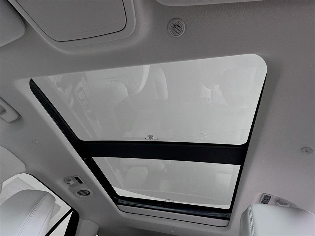 new 2025 Ford Explorer car, priced at $55,500