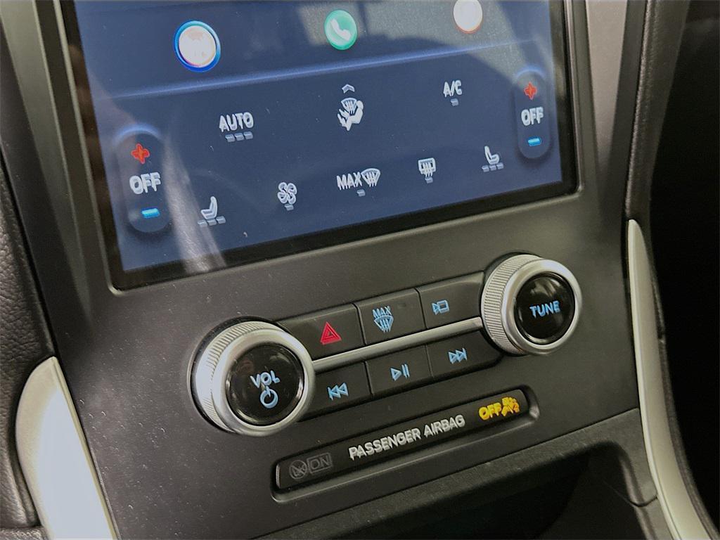 used 2024 Ford Edge car, priced at $23,500