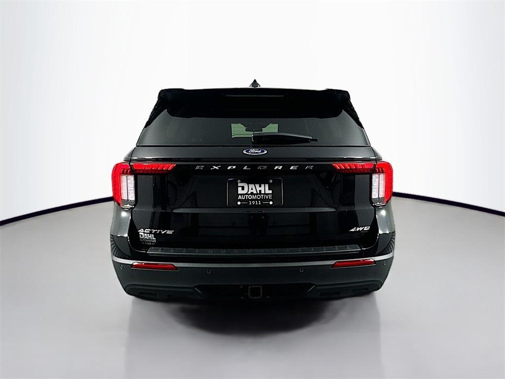 new 2025 Ford Explorer car, priced at $41,700