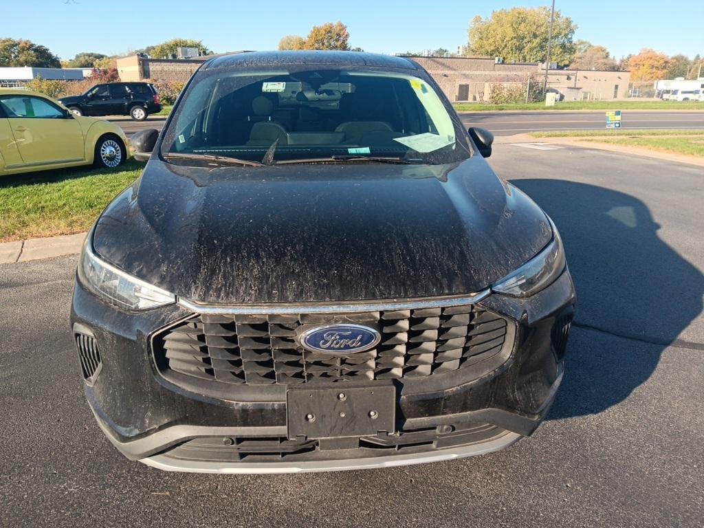 used 2024 Ford Escape car, priced at $22,900