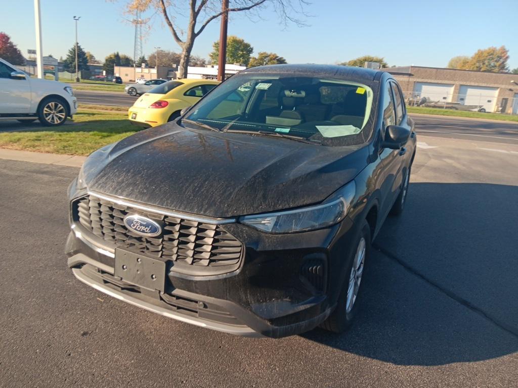 used 2024 Ford Escape car, priced at $22,900