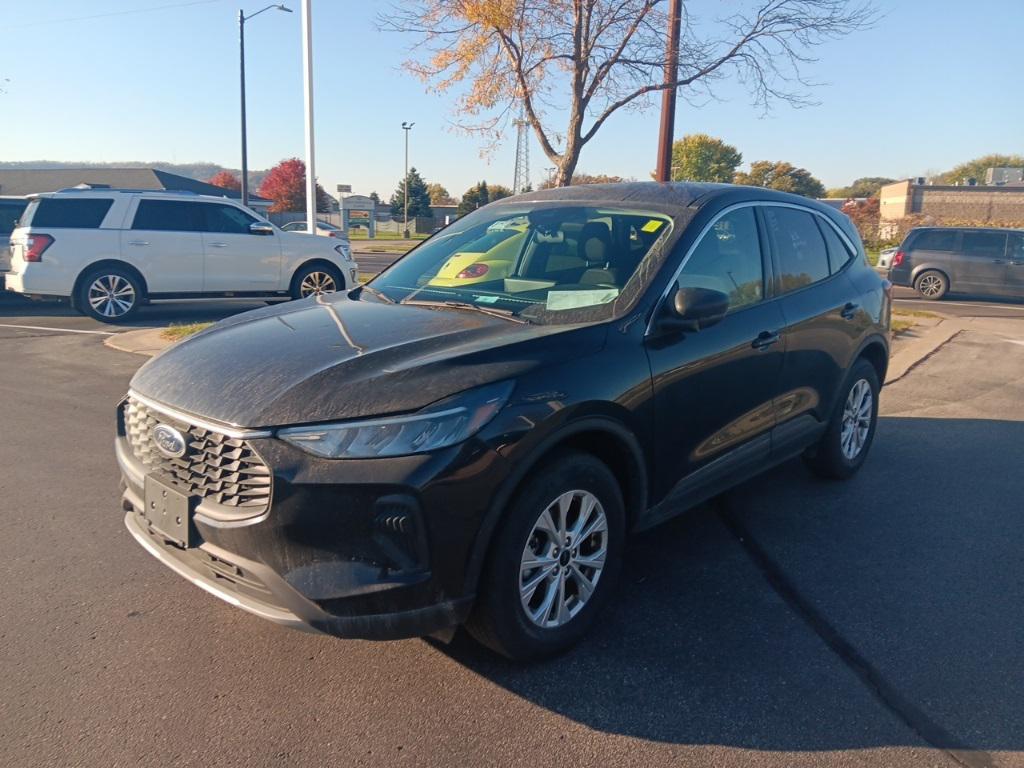 used 2024 Ford Escape car, priced at $22,900