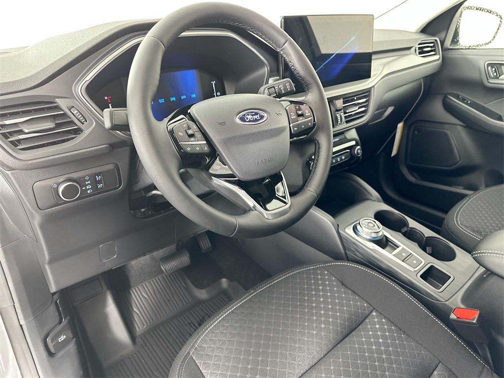 new 2025 Ford Escape car, priced at $30,700