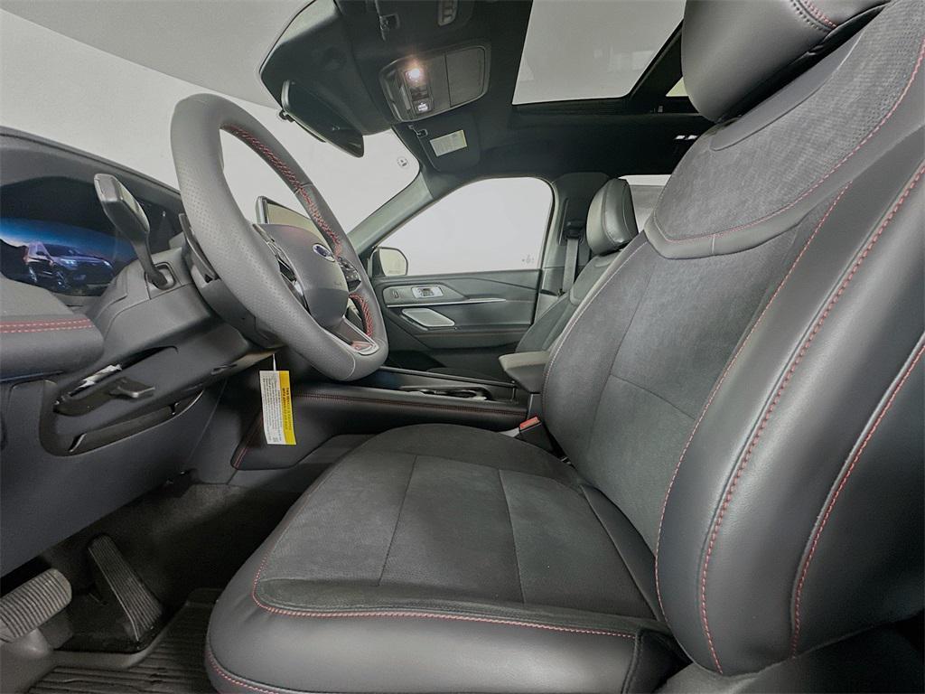 new 2025 Ford Explorer car, priced at $59,500