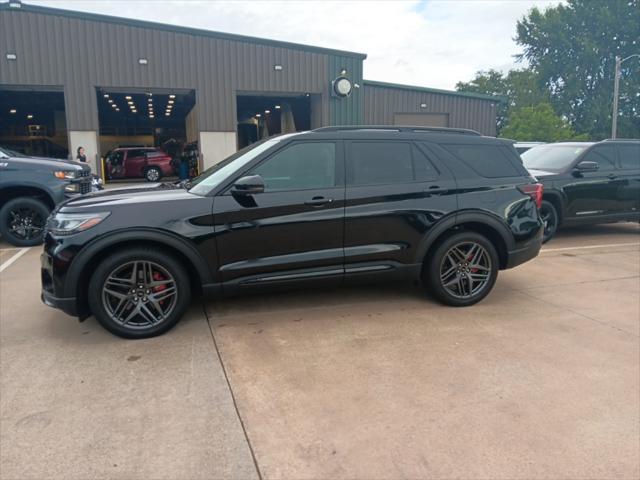 used 2025 Ford Explorer car, priced at $51,900
