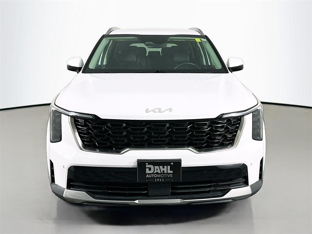 used 2024 Kia Sorento car, priced at $29,900
