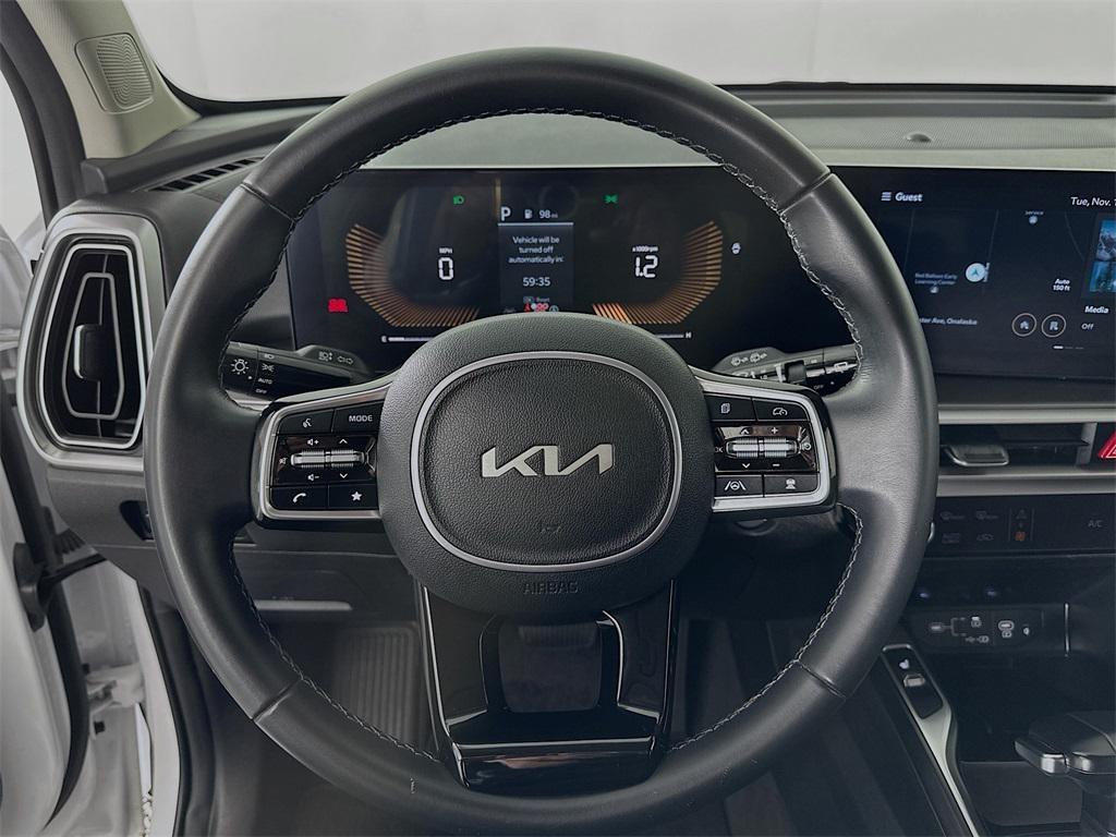 used 2024 Kia Sorento car, priced at $29,900