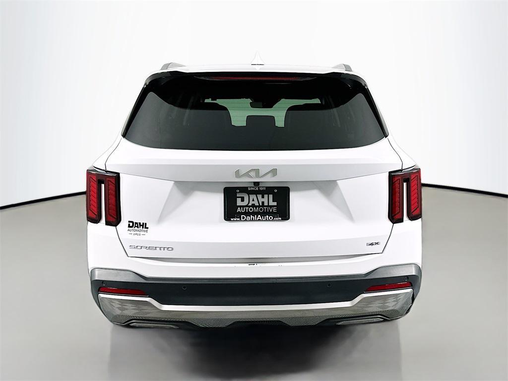 used 2024 Kia Sorento car, priced at $29,900