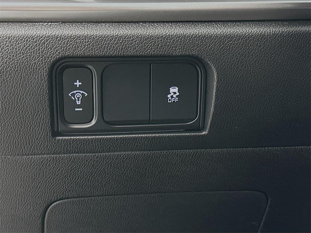 used 2024 Kia Sorento car, priced at $29,900