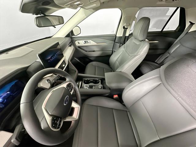 new 2025 Ford Explorer car, priced at $47,122