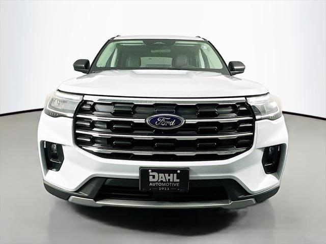 new 2025 Ford Explorer car, priced at $47,122