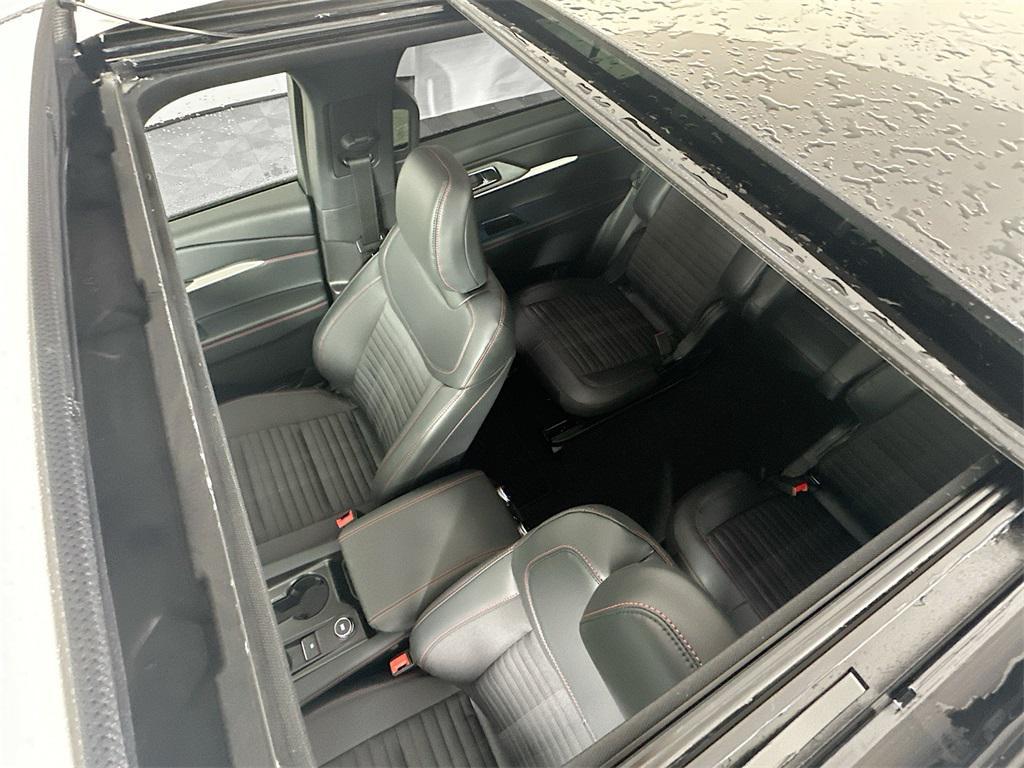 new 2025 Ford Explorer car, priced at $49,500