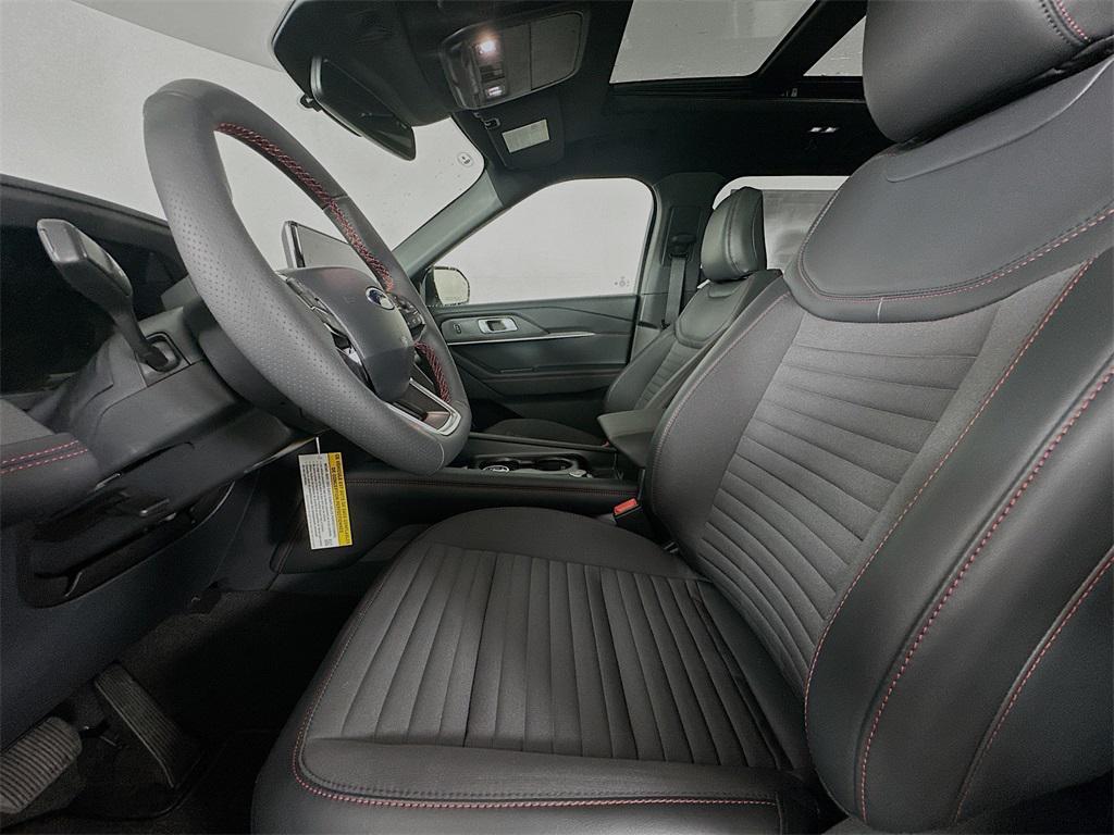 new 2025 Ford Explorer car, priced at $49,500