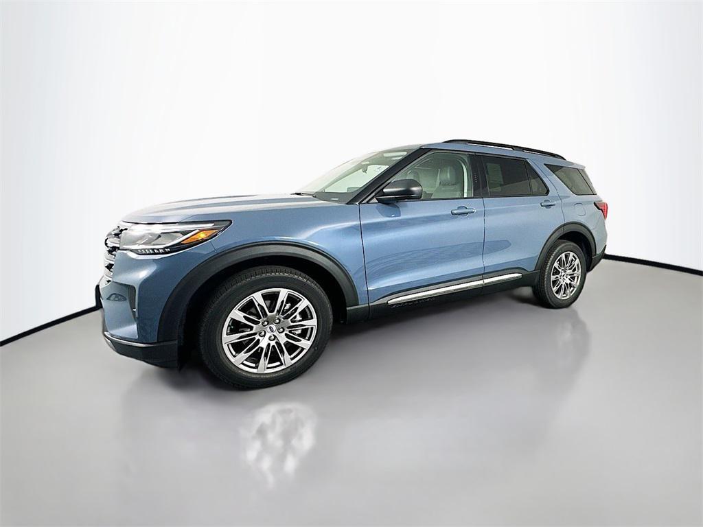 new 2025 Ford Explorer car, priced at $48,800
