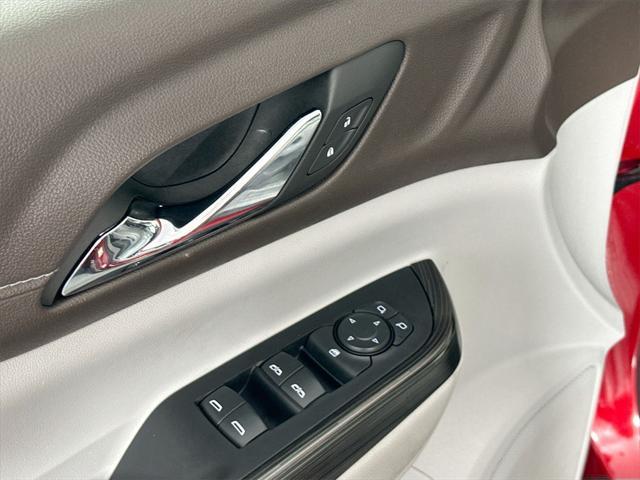 used 2023 GMC Acadia car, priced at $28,590