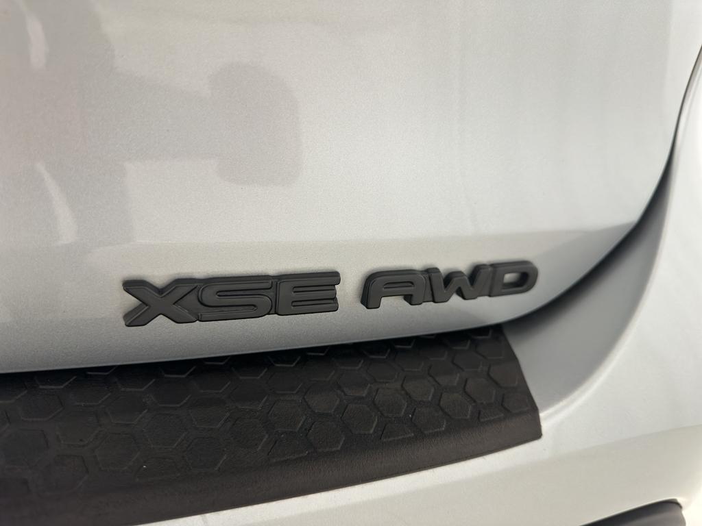 used 2021 Toyota Highlander car, priced at $34,744