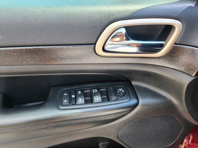 used 2017 Jeep Grand Cherokee car, priced at $15,307