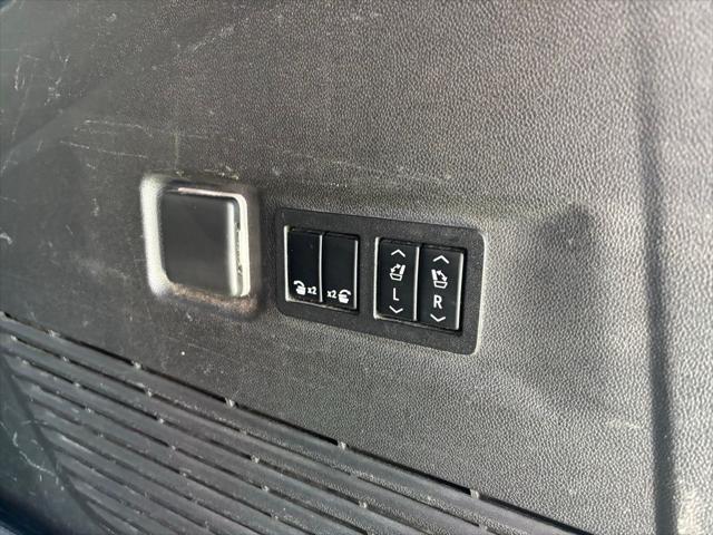 used 2022 Chevrolet Suburban car, priced at $31,995
