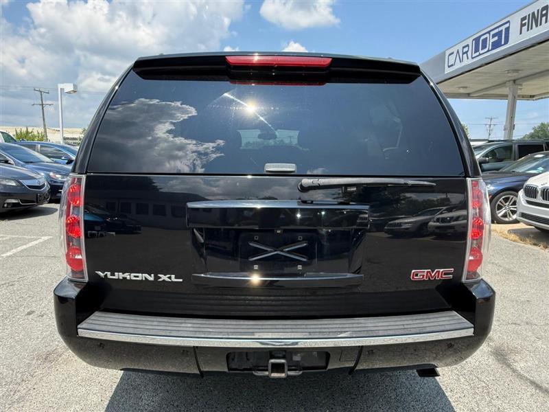 used 2013 GMC Yukon XL car, priced at $12,995
