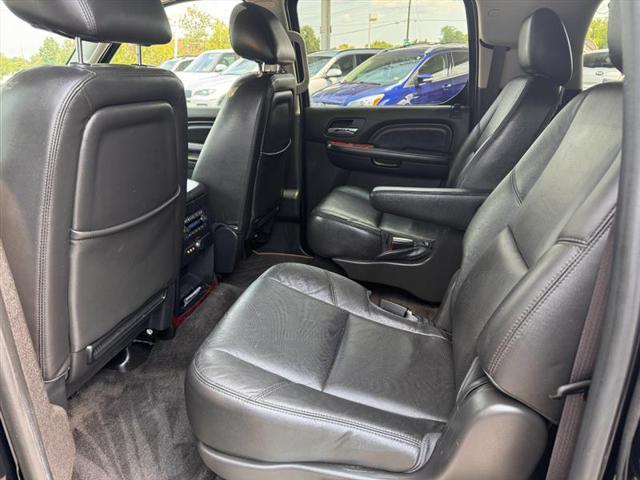 used 2014 Cadillac Escalade ESV car, priced at $15,995