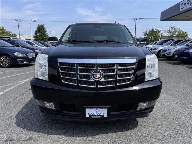 used 2014 Cadillac Escalade ESV car, priced at $15,995