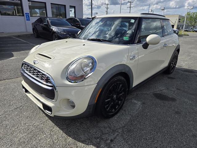 used 2016 MINI Hardtop car, priced at $10,995