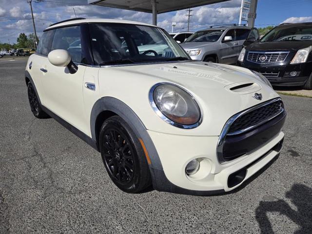 used 2016 MINI Hardtop car, priced at $10,995