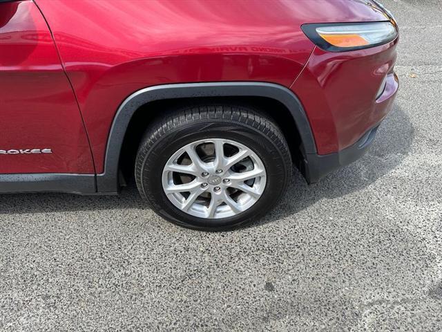 used 2014 Jeep Cherokee car, priced at $11,995