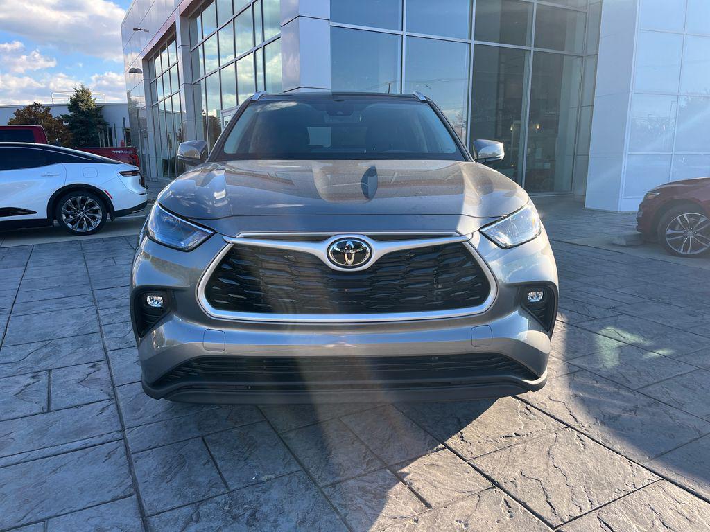 new 2026 Toyota Highlander car, priced at $47,336