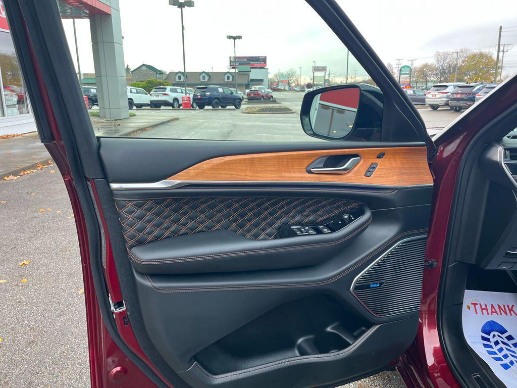 used 2023 Jeep Grand Cherokee car, priced at $43,191