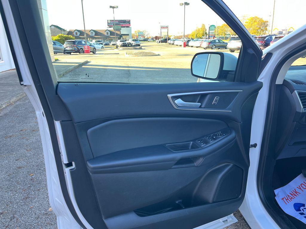 used 2024 Ford Edge car, priced at $21,261