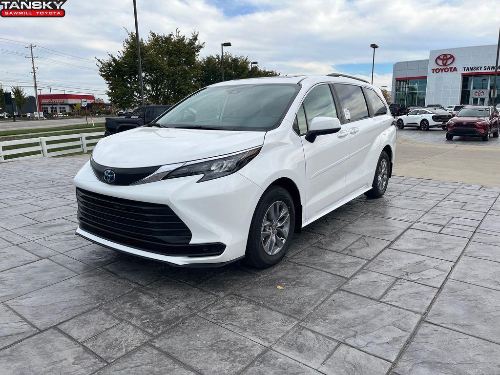 new 2025 Toyota Sienna car, priced at $45,345