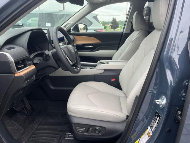 new 2025 Toyota Grand Highlander car, priced at $51,533