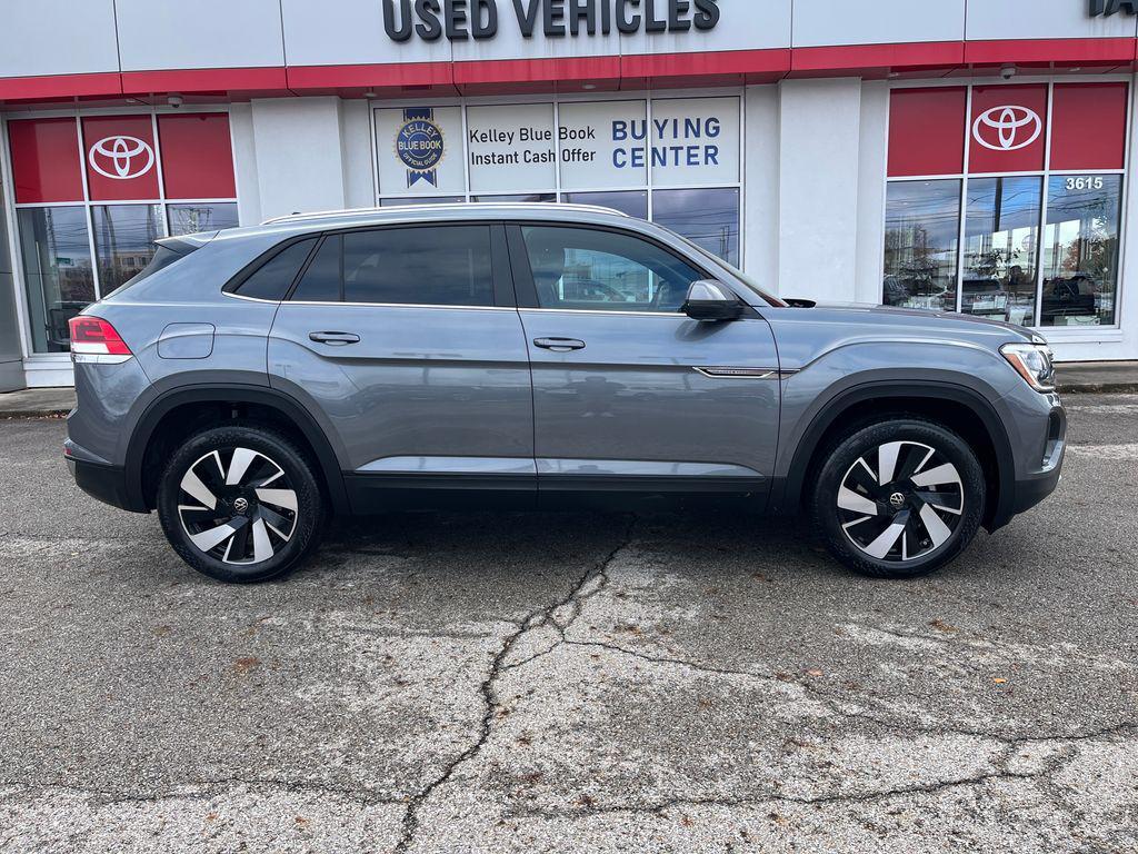 used 2025 Volkswagen Atlas Cross Sport car, priced at $33,473