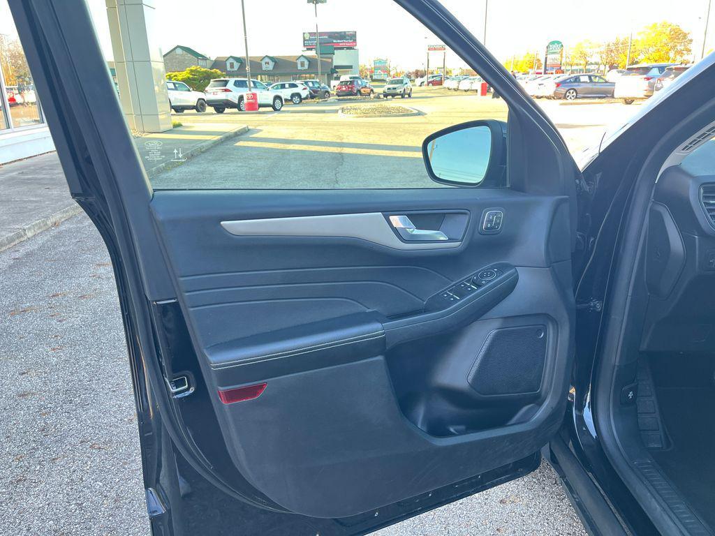 used 2021 Ford Escape car, priced at $15,417