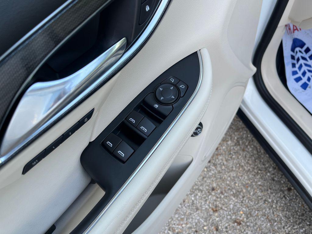 used 2022 Buick Envision car, priced at $22,833